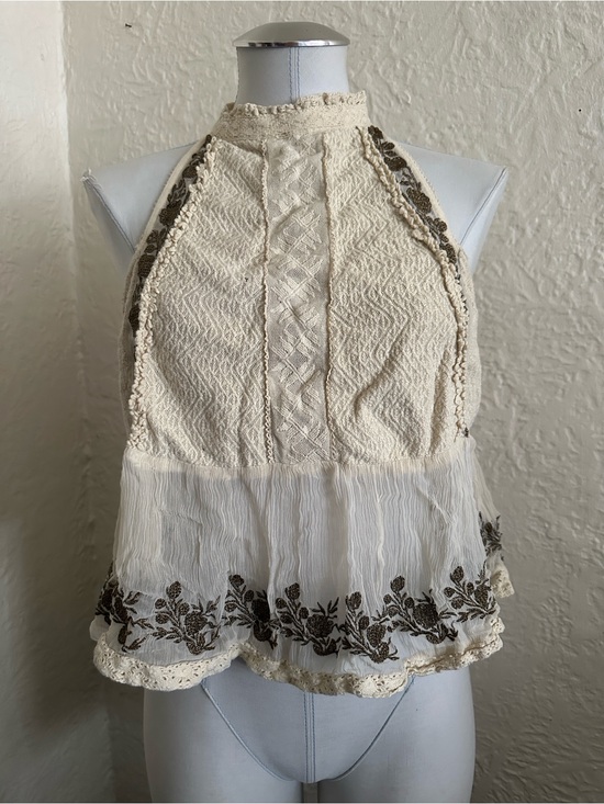 Urban Outfitters Tops - Urban Outfitters Ecote Cream Gauze Metallic Embroidery Crochet Tank Top Lace M